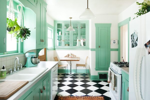 VINTAGE KITCHEN